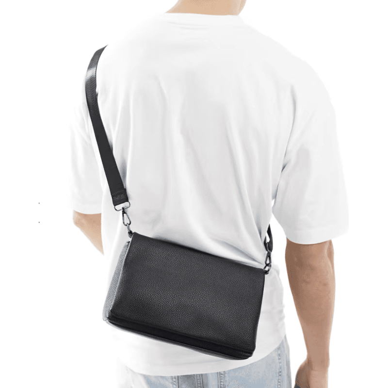 ASOS DESIGN - Sac bandoulière en similicuir - Noir - Image 1