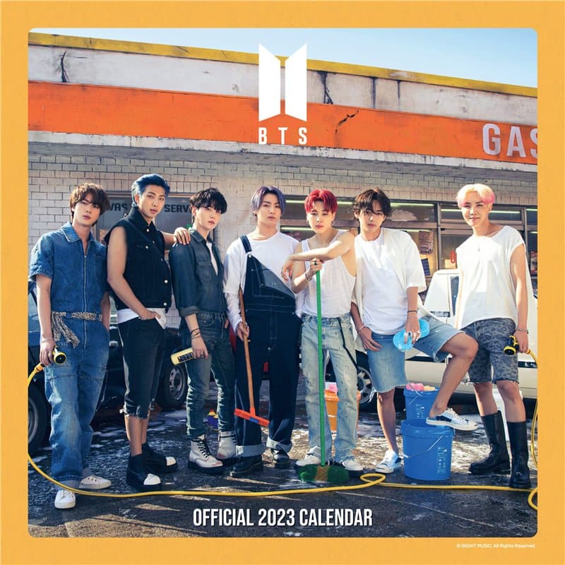 DANILO CALENDARIO 30X30 2023 BTS MULTI IDIOMAS - Image 1