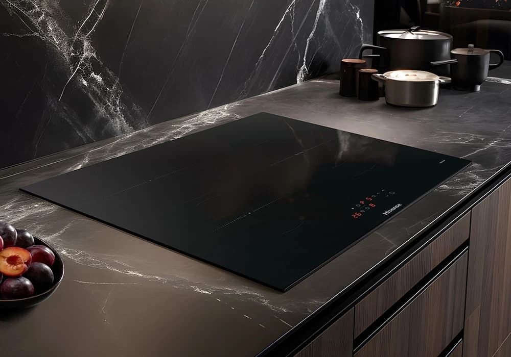 Table de Cuisson à Induction 3 Foyers HISENSE HI6311BSCE - Image 1