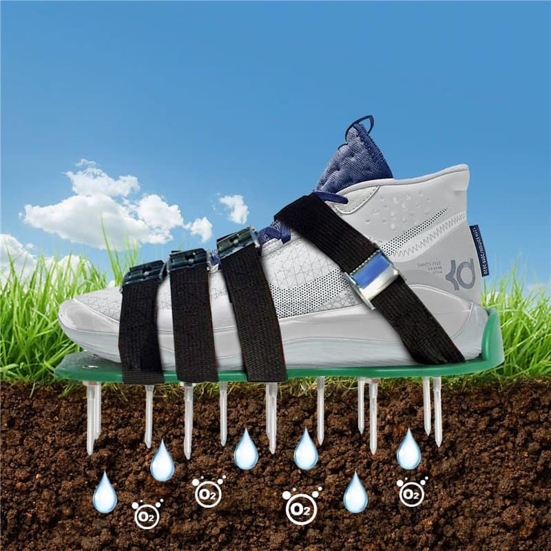 AIQII Chaussures aératrices de pelouse avec 4 sangles réglables et scarificateur en métal pour aérateurs de pelouse, chaussures