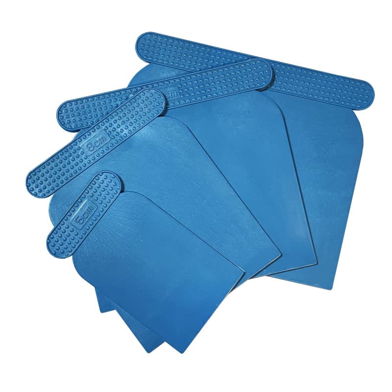 Lot de 4 spatules de maçon en plastique pour mastic (50/80/100/120 mm) souples et résistantes aux acides, pour enduire la couleu