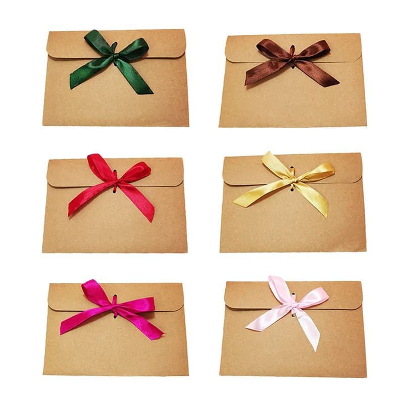 30 Pièces Enveloppes en Papier Kraft, Carte Cadeau Papier Kraft Enveloppe, Enveloppes Rétro Avec Rubans, avec 30 Rubans (6 Coule