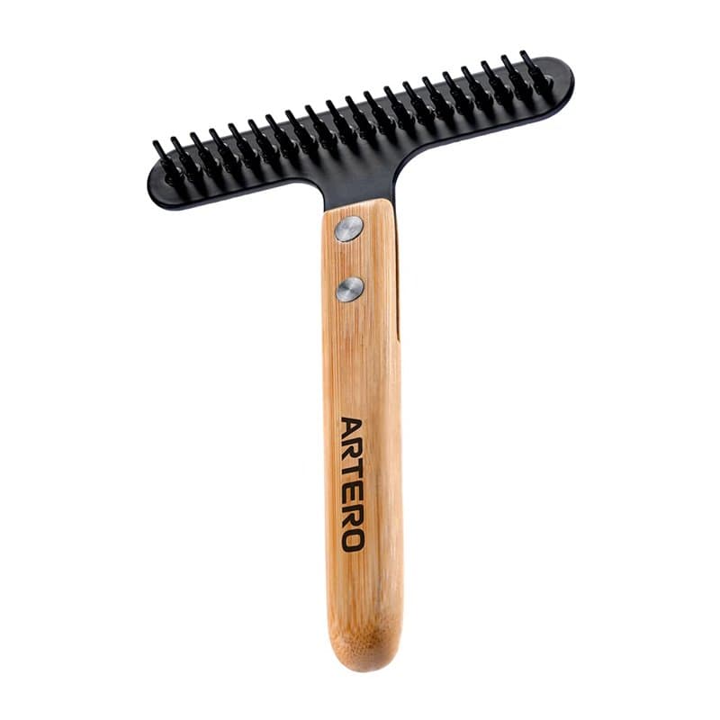 Artero Rex Râteau pour chiens et chats. Traite facilement et sans effort la mue du manteau, grâce à ses dents de grande fermeté