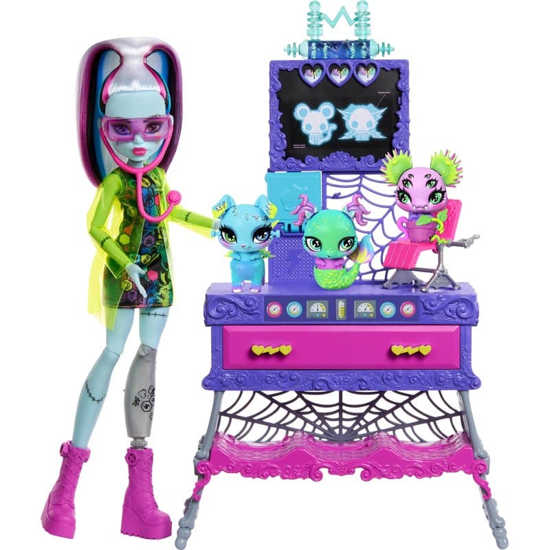 Monster High Coffret Création de Petits Monstres avec poupée Frankie Stein, Plus de 30 éléments et Meubles de Laboratoire, JBF18