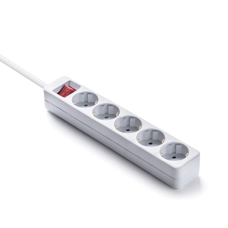 Famatel M258260 Multiprise TT à 5 prises avec interrupteur