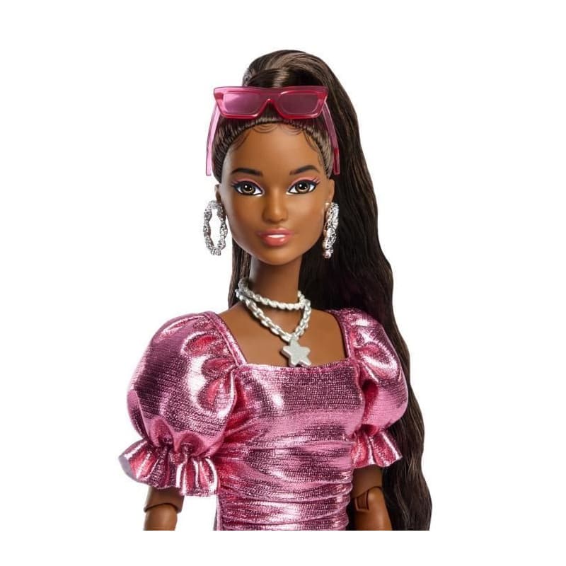Barbie - Poupée Deluxe Style - Robe coupe boule corail métallisé - Barbie - JFP41
