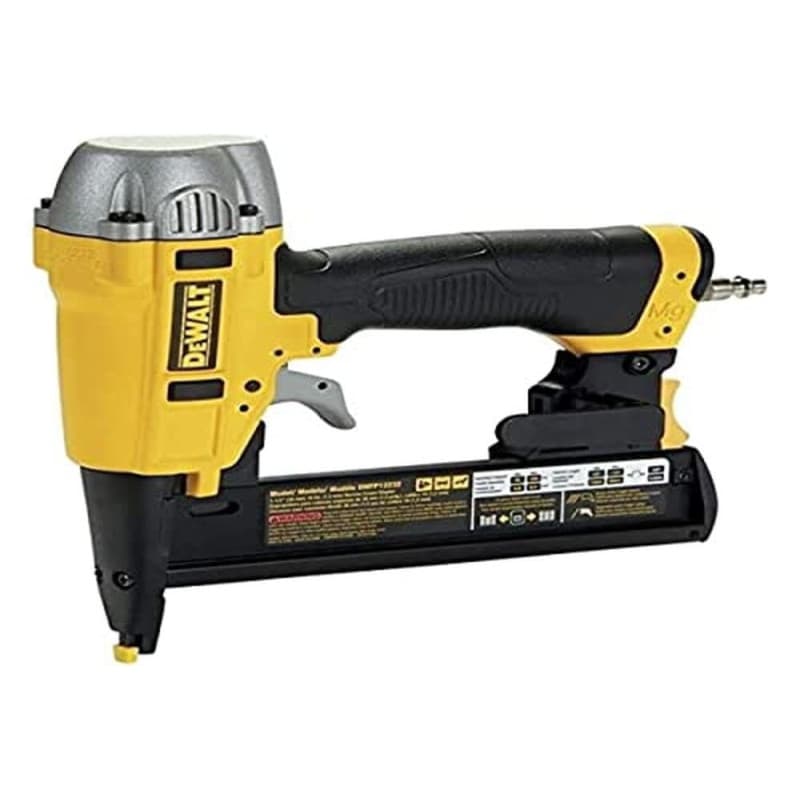 DEWALT Agrafeuse Pneumatique de Construction - Nez Anti-Trace - Échappement Arrière - Réglage de la Profondeur - Aucun Entretien