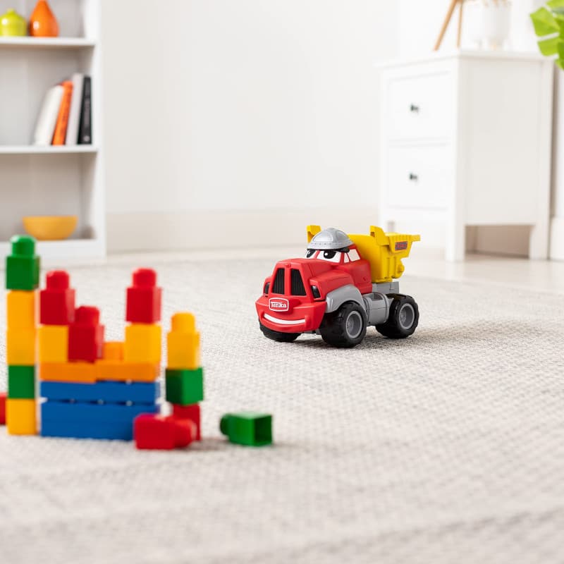 Tonka Chuck, le camion qui parle - Jouet sonore coloré pour enfants
