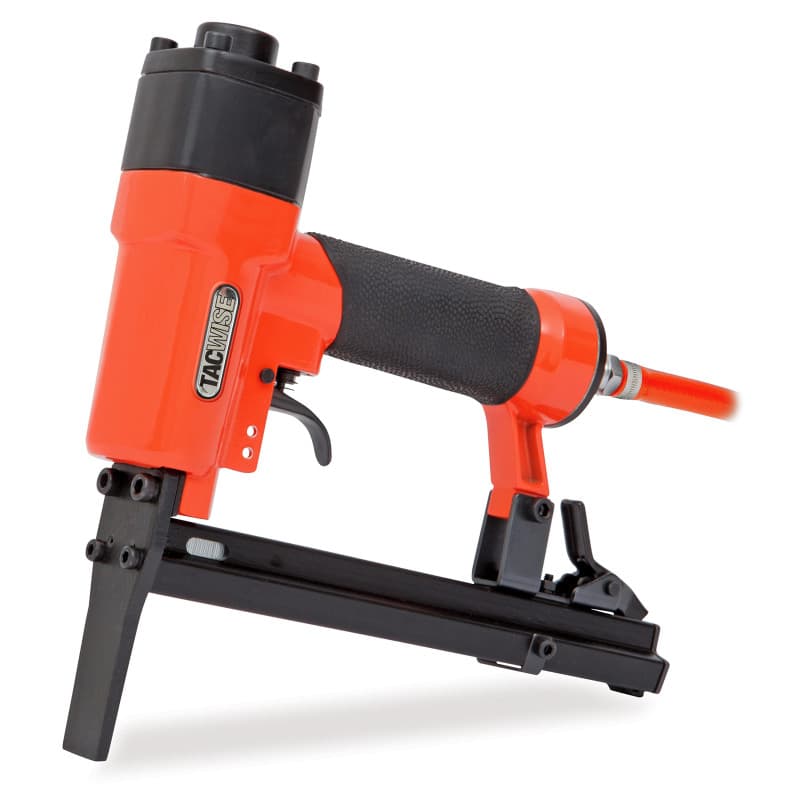 Agrafeuse Pneumatique Tacwise A7116LN à Bec Extra Long pour Tapisserie