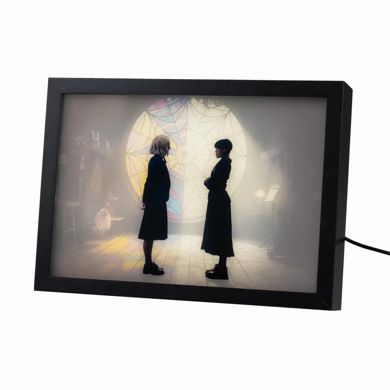 Cadre Lumineux Mercredi Addams - Décoration LED Multicolore pour Chambre Ado