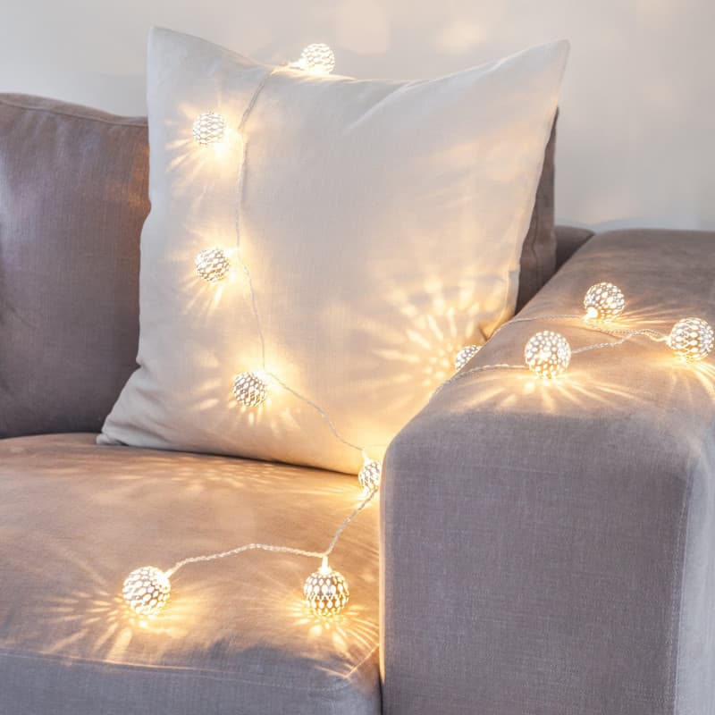 Guirlande Lumineuse Marocaine 16 Boules Argentées LED Blanc Chaud