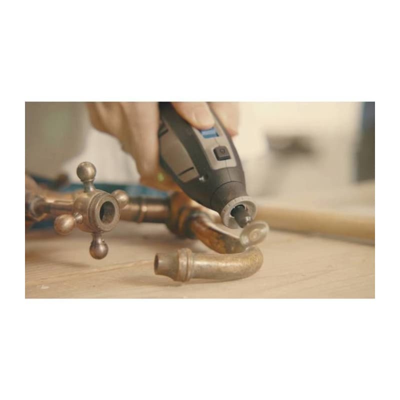 Dremel 8240 Outil Multifonction Sans Fil avec Batterie et Accessoires