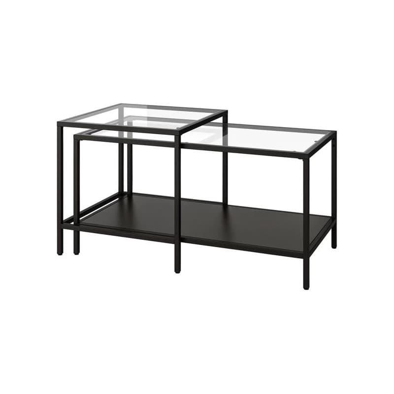 Lot de 2 tables gigognes finition brun/noir avec plateaux en verre trempé.