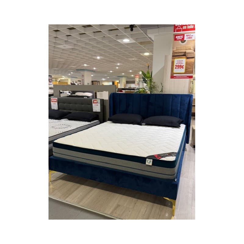 Le matelas orthopédique 180 x 200 cm épaisseur 25 cm.
