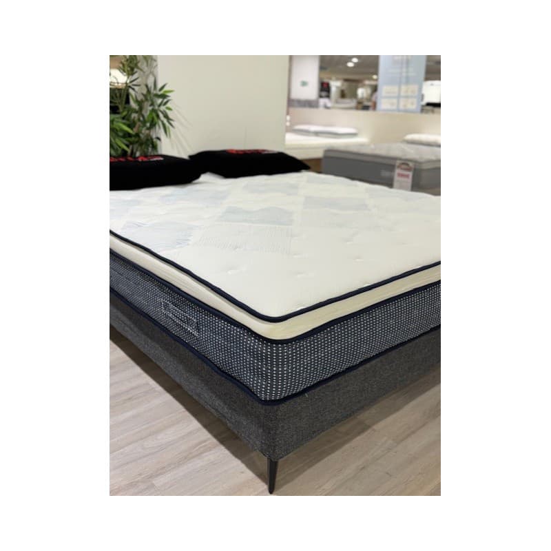 Le matelas ressorts - compressé - avec surmatelas en mousse mémoire de forme intégré – 180 x 200 cm